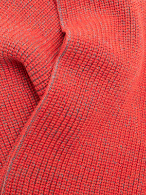 AUGUST / RED LIGHT GRAY