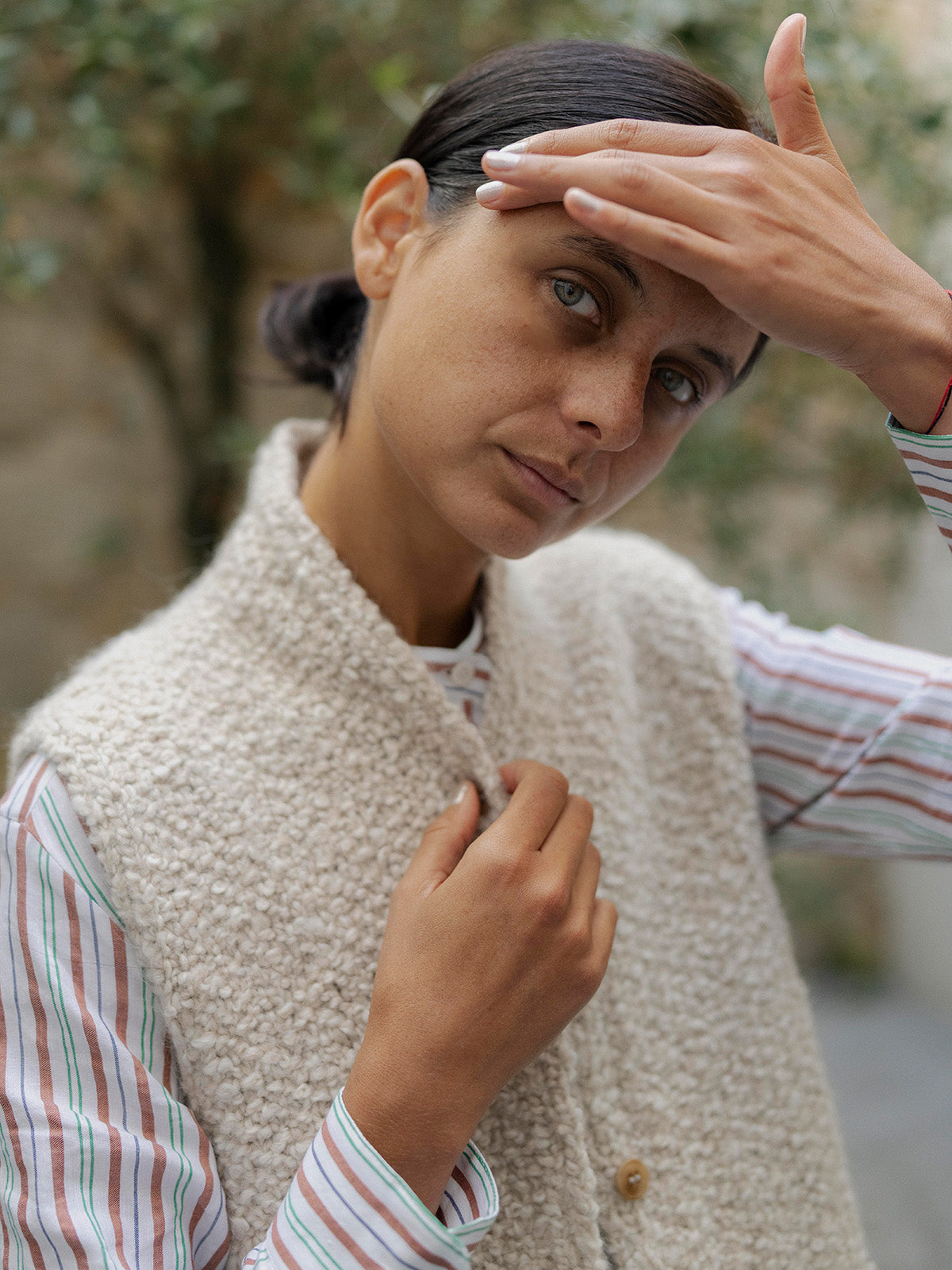 
            EBBA / HAND KNIT / ECRU